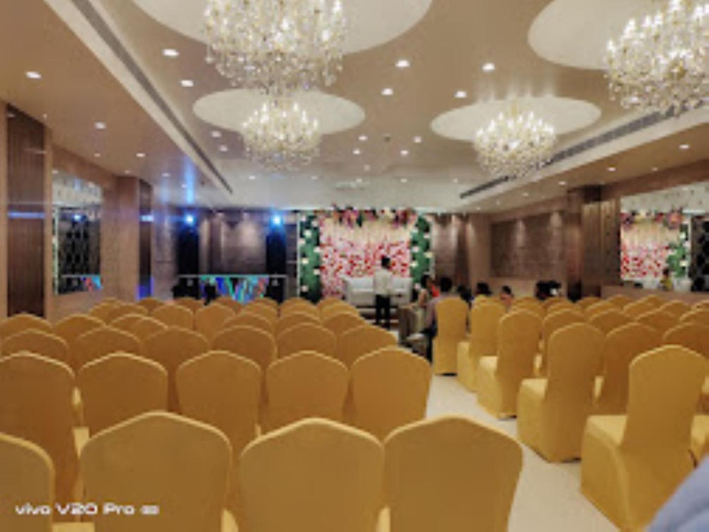 Red Orchid Hotel Канпур Экстерьер фото